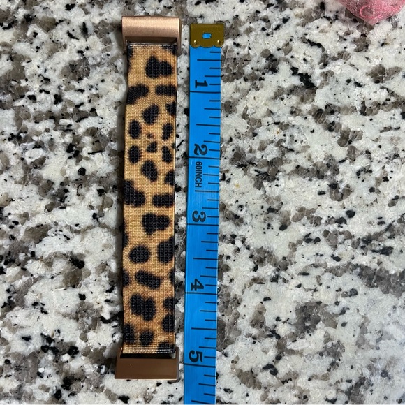 Fitbit Charge 3 Band Stretchable Elastic Replacement Strap in Leopard - Picture 8 of 8